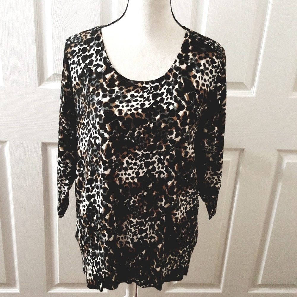 DKNY size XL lightweight sweater animal print